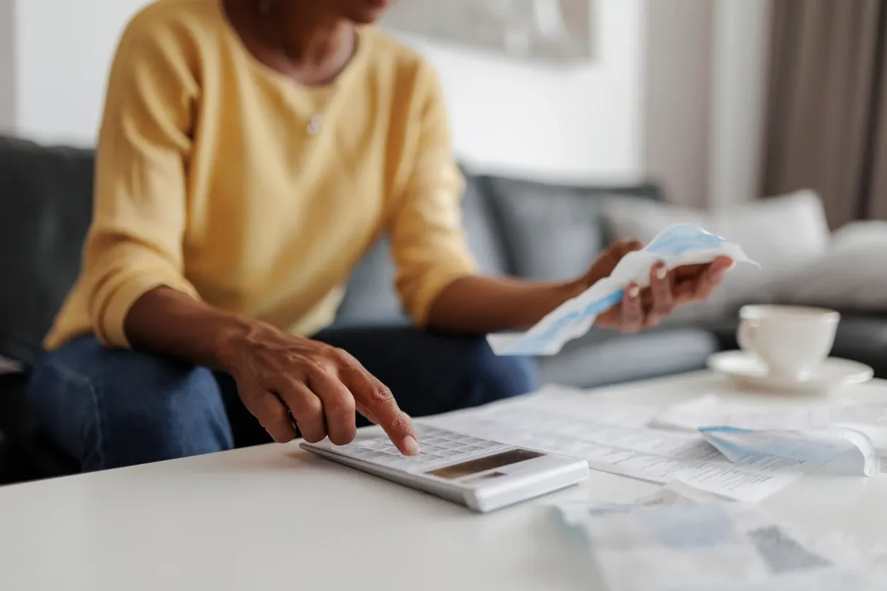 Como organizar as contas: guia para organização financeira pessoal
