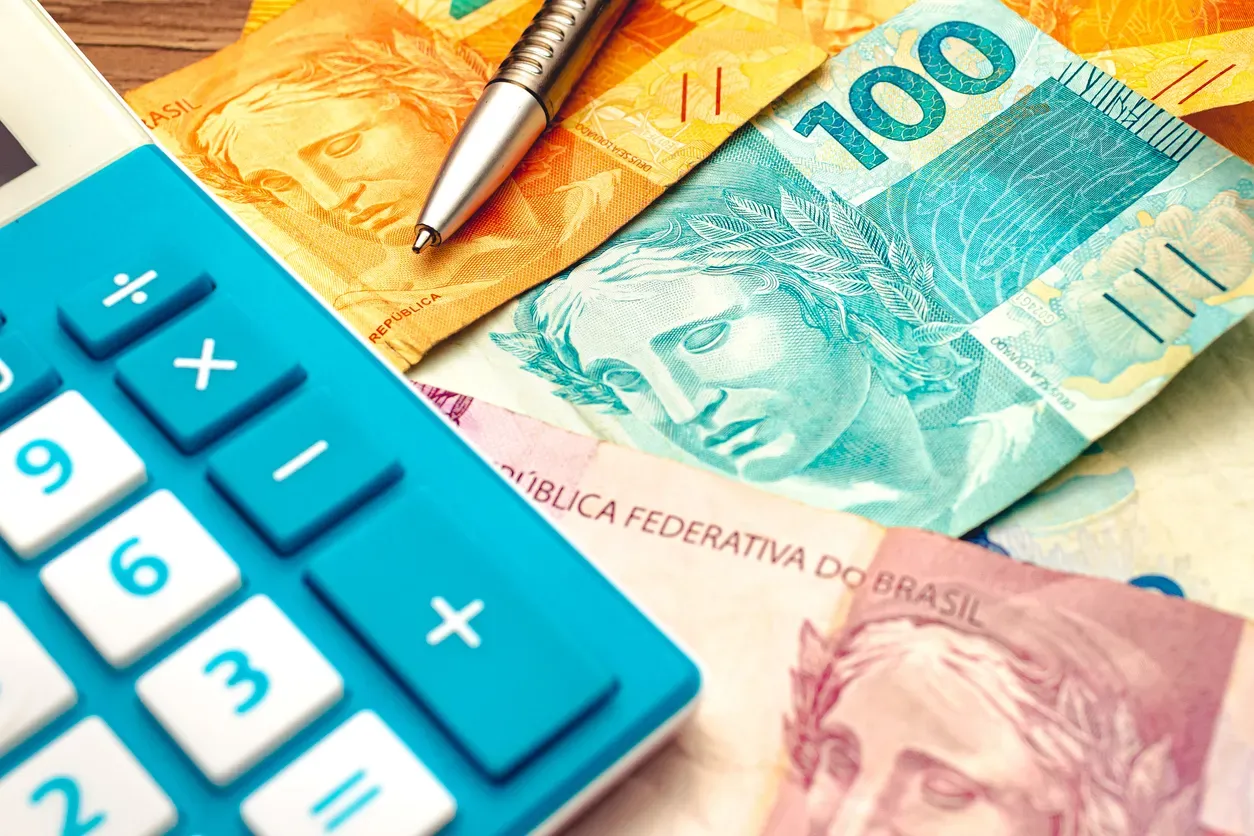 Bandeiras tarifárias 2026: cores, valores, bandeira atual e como funciona